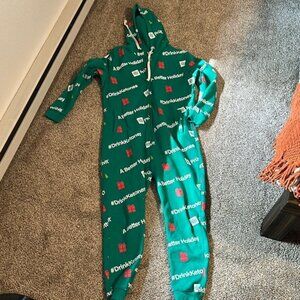 Christmas Onesie from Prüvit